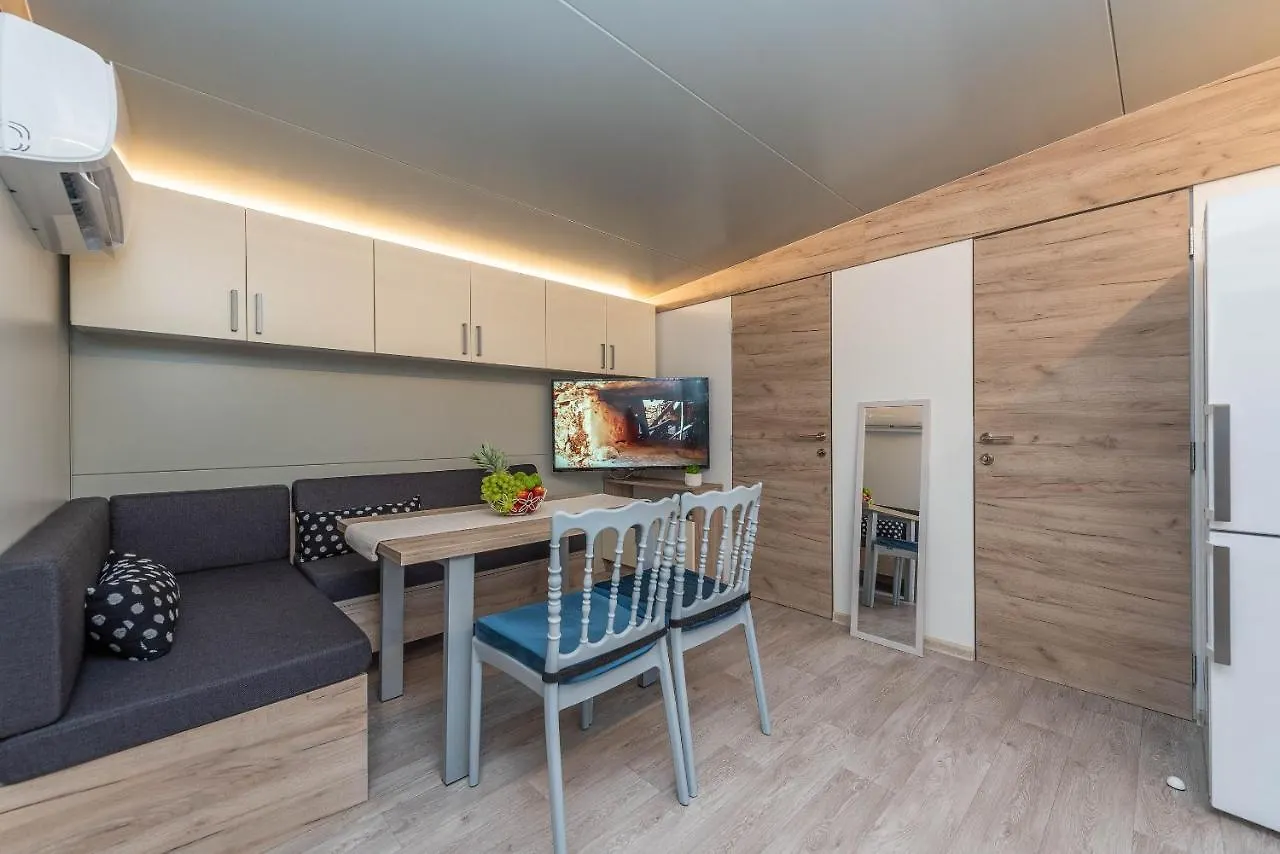 Mobile Home Pecten Exclusive 2 Pakostane